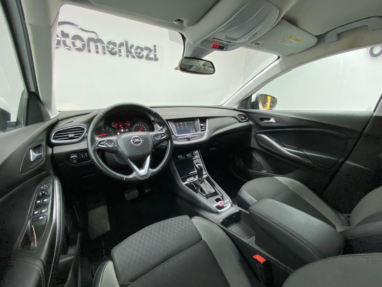 OPEL GRANDLAND 18